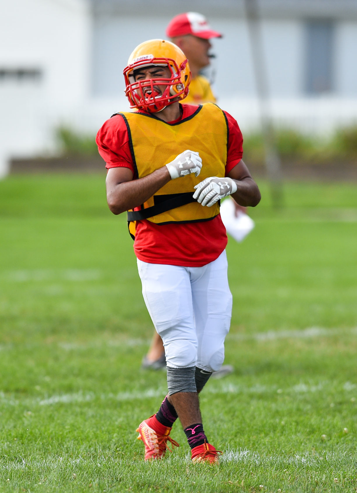 081919-mda-spt-rocky-football-055a.JPG